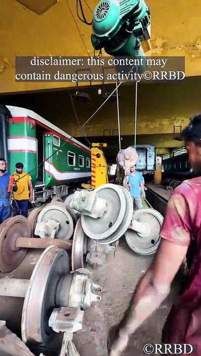 Train wheels maintenance 🚂⚙️🛠️