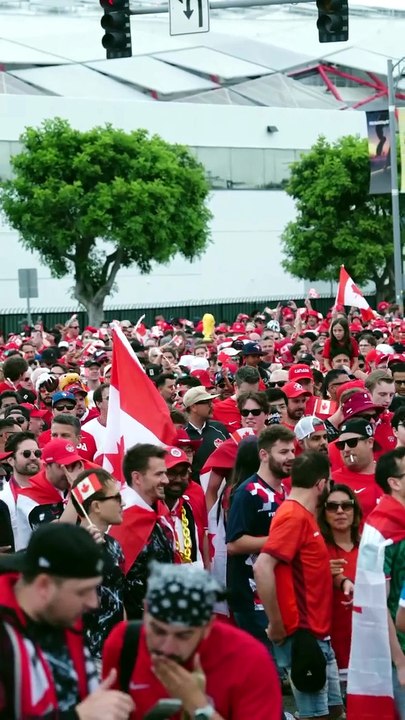 Da Los Angeles a Toronto: i tifosi del Canada festeggiano il passaggio agli ottavi