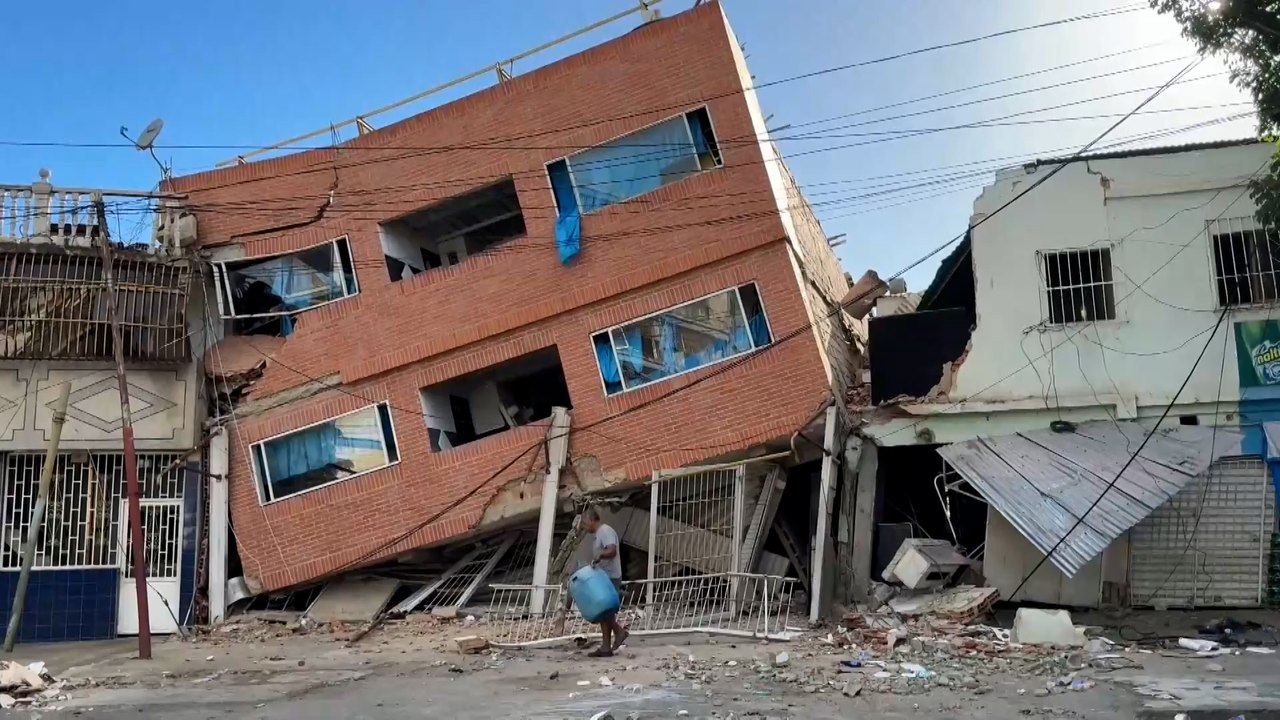 Venezuela sigue contando sus muertos mientras lidia con el colapso