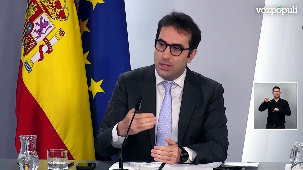 El Gobierno mantiene hasta octubre descuentos del carburante y da más ayudas al campo y el transporte