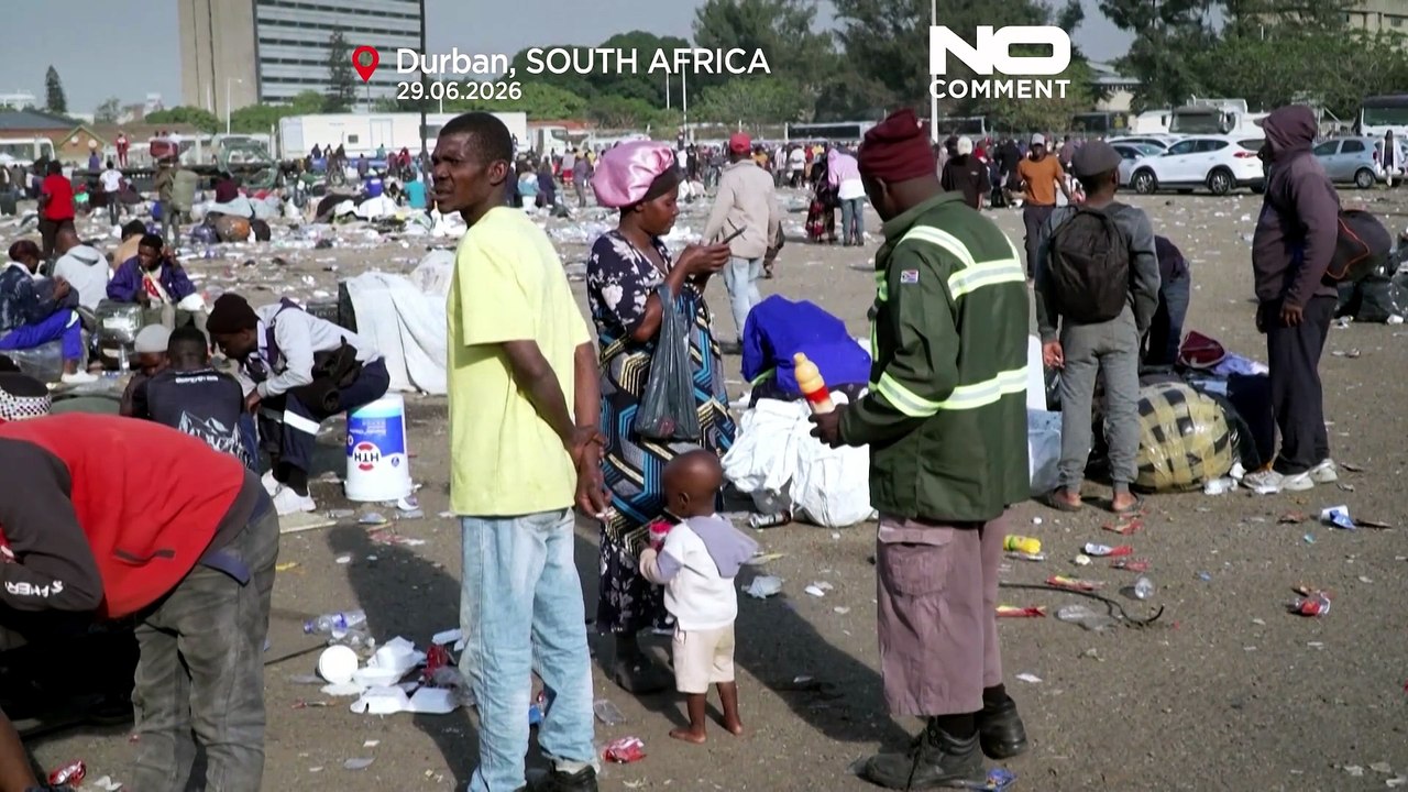 Sudafrica, migliaia di migranti in coda nei campi per il rimpatrio
