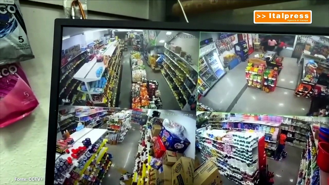 Sisma Venezuela, si continua a scavare tra le macerie. Ancora 50 mila dispersi