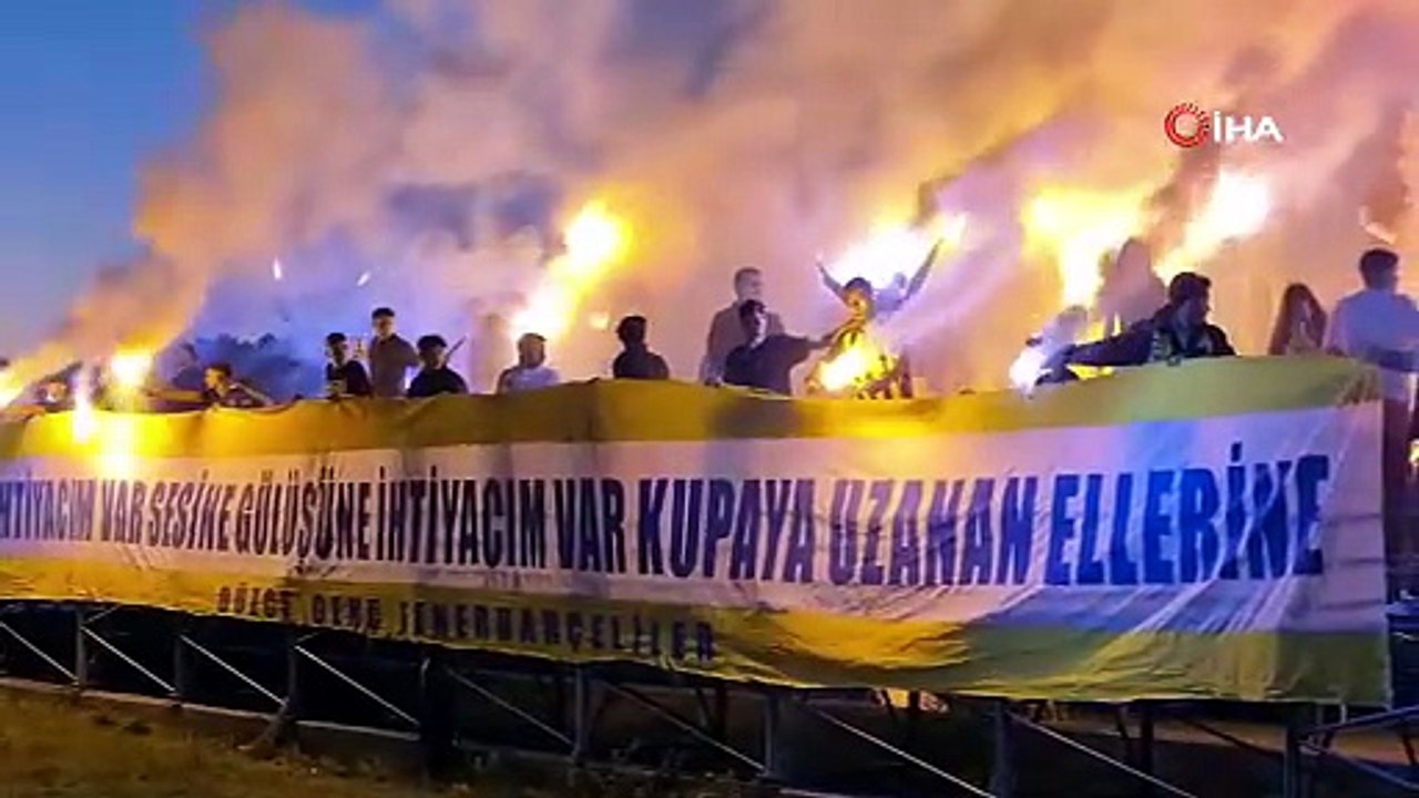Fenerbahçeli futbolculara taraflardan akşam sürprizi