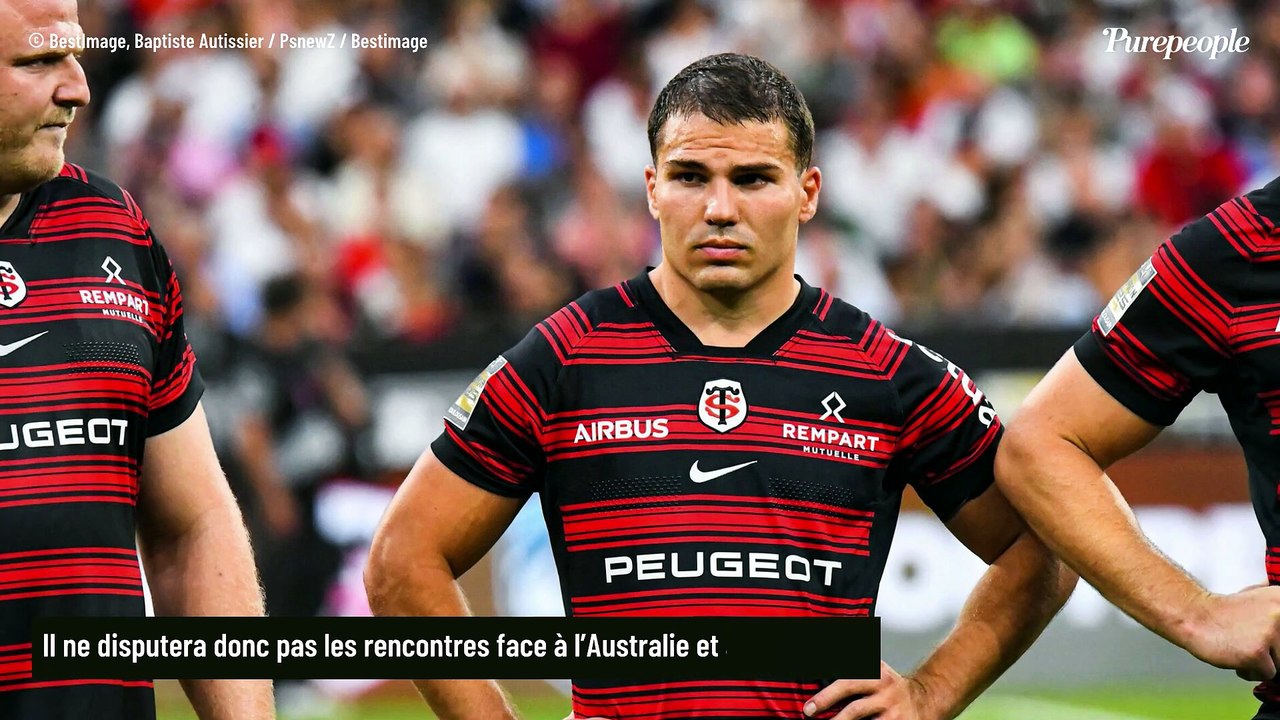 "C’est le cœur lourd…" : Au lendemain du titre du Stade Toulousain, Antoine Dupont partage une décision concernant le XV de France