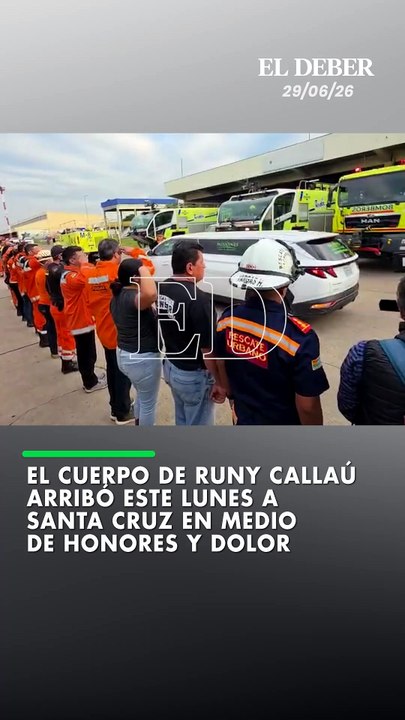 El cuerpo de Runy Callaú arribó este lunes a Santa Cruz, donde fue recibido con honores en medio de un profundo dolor.