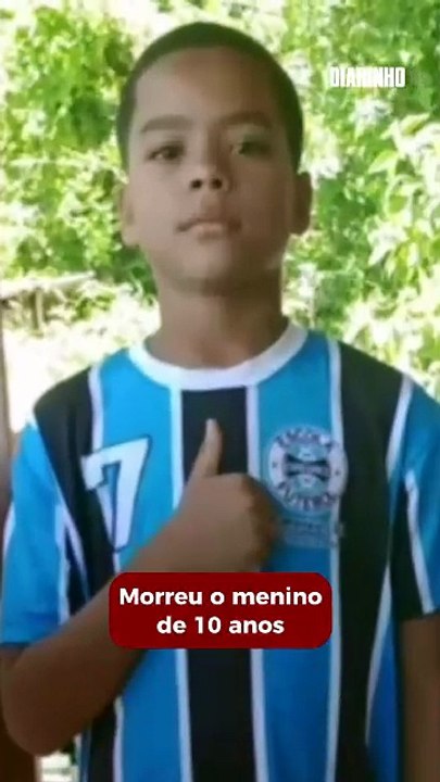 Morre menino atingido por trave de futebol em Itajaí
