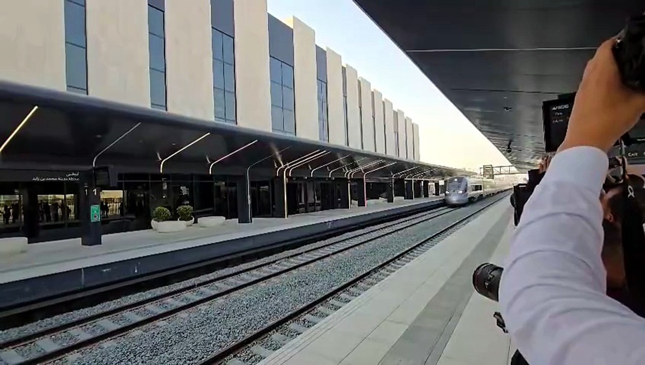 Train arrives at Abu Dhabi