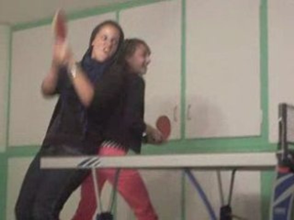 mes 2 us, qui jou o ping pong