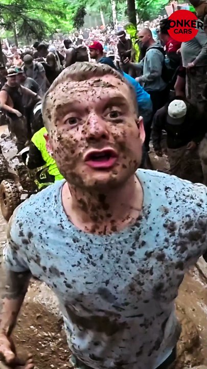 Mud bath? No, it’s a Quad race! 🏁