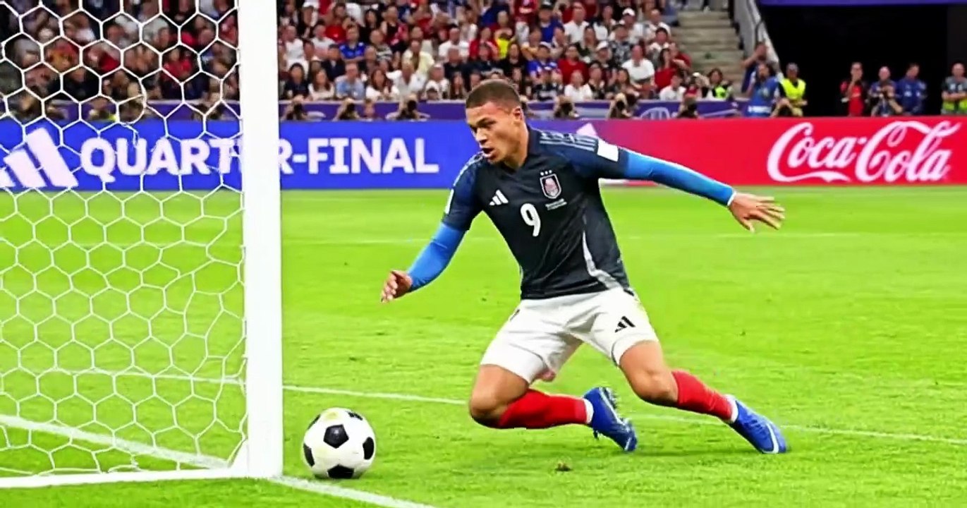Amazing & Funniest Moments of FIFA World Cup 20...