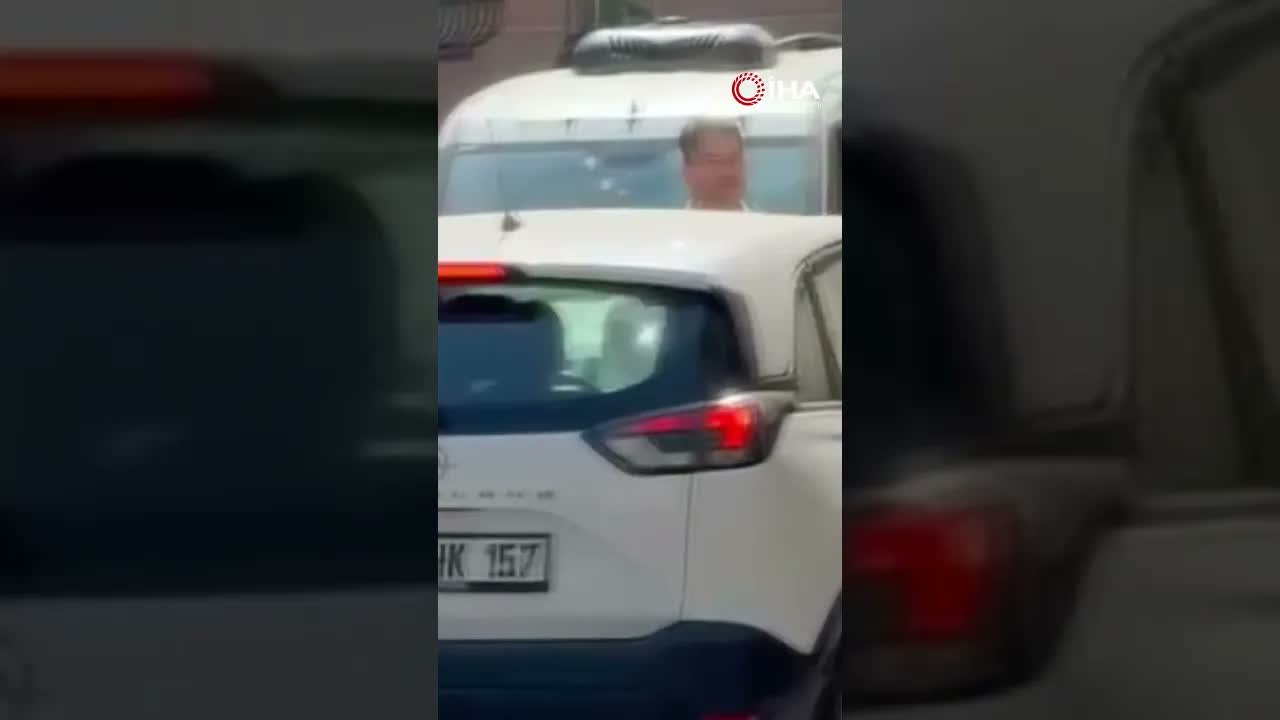 Çorlu'da yol verme kavgası kamerada