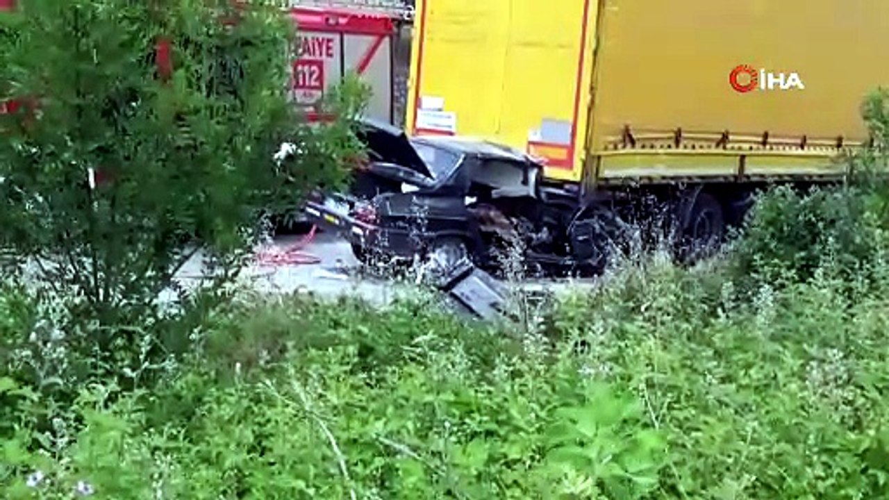 Samsun-Sinop yolunda feci kaza: 2 kişi hayatını kaybetti