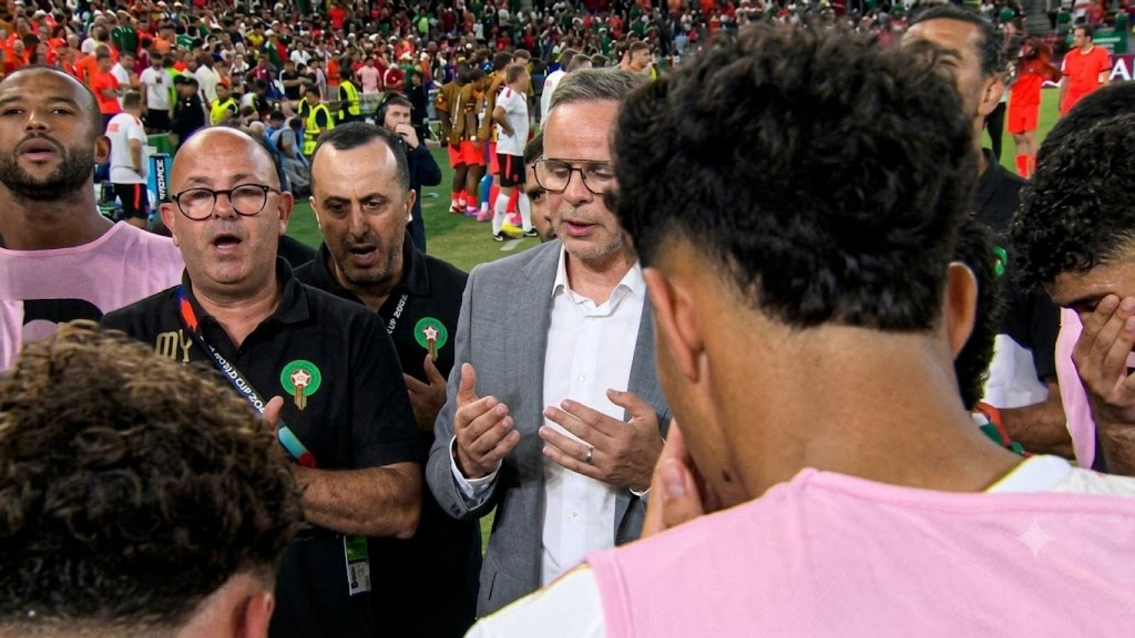 Faslı futbolcular, penaltılar öncesinde sahada dua etti; son 16'ya yükseldi