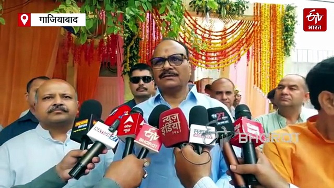 राम मंदिर चढ़ावा चोरी मामला: असदुद्दीन ओवैसी को डिप्टी सीएम ने दिया करारा जबाव, कहा- ये लोग सनातन विरोधी