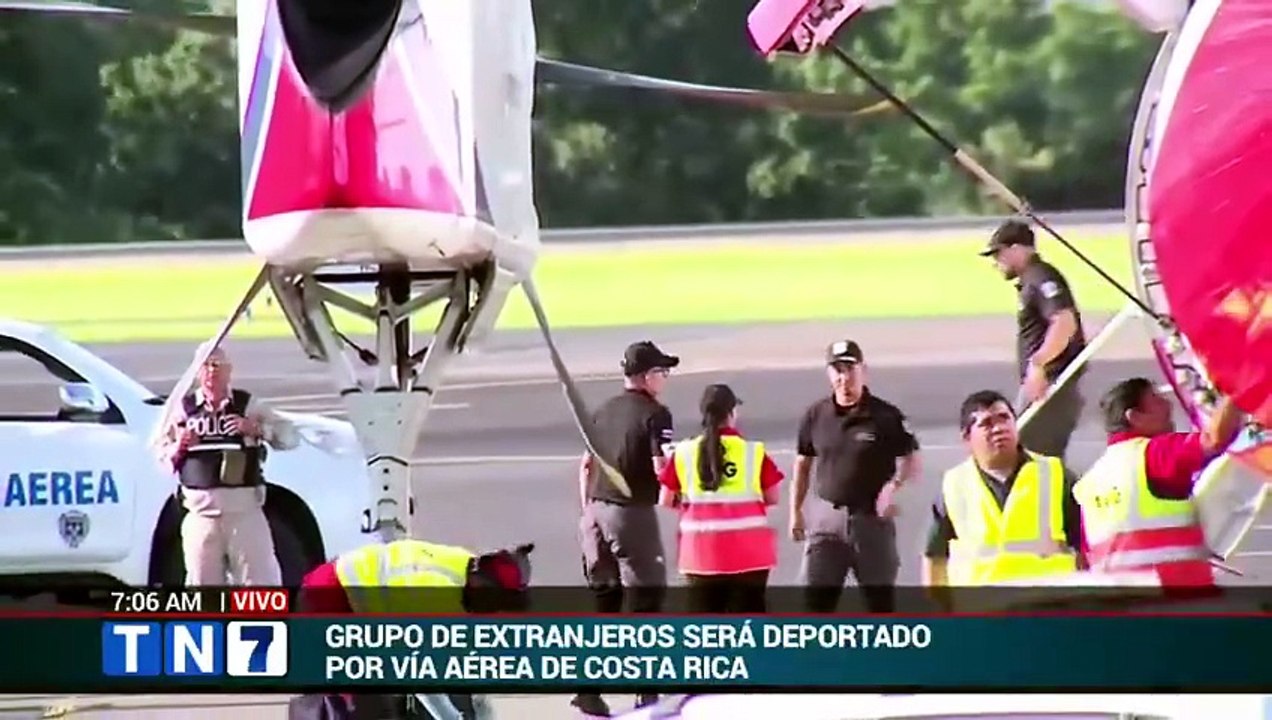Grupo de extranjeros es deportado a Costa Rica...
