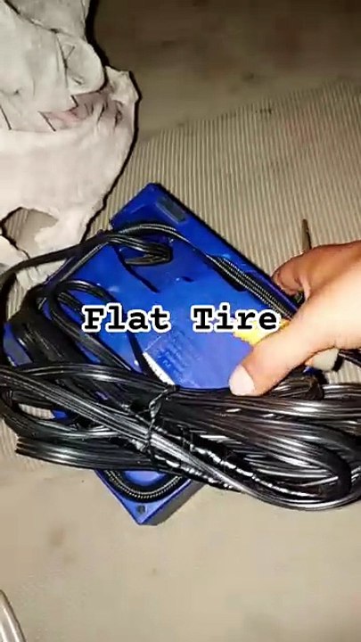 Flat Tire Again #trending @MahnoorAbdullah1 @To