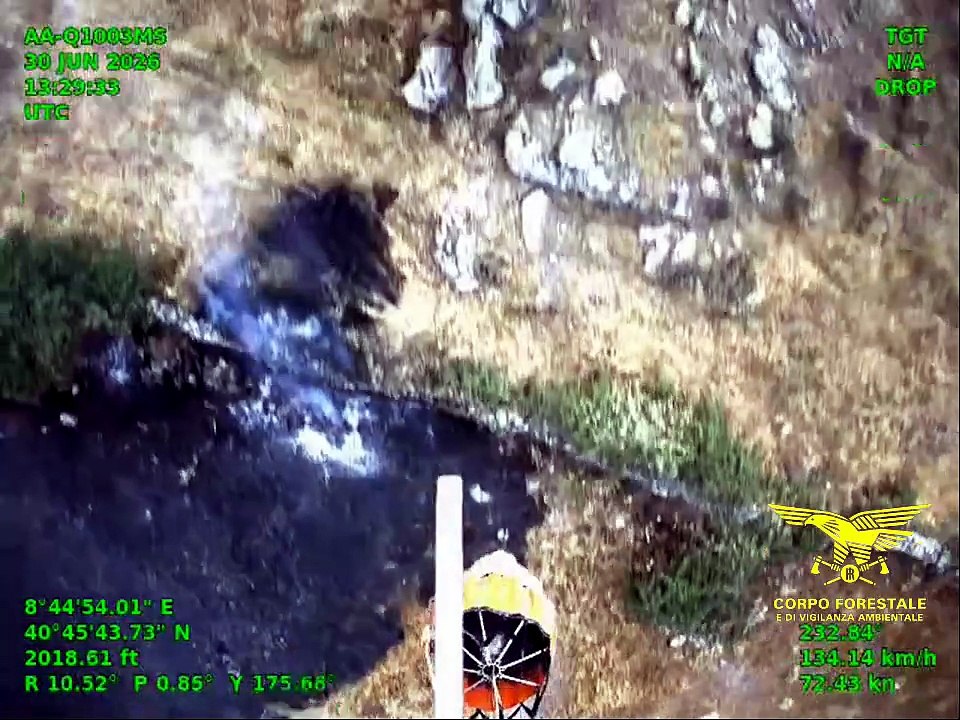Fiamme a Nulvi. Decollano due elicotteri per domare l?incendio