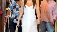 juhu scenes, as this one pops out for movie promotions. kriti sanon