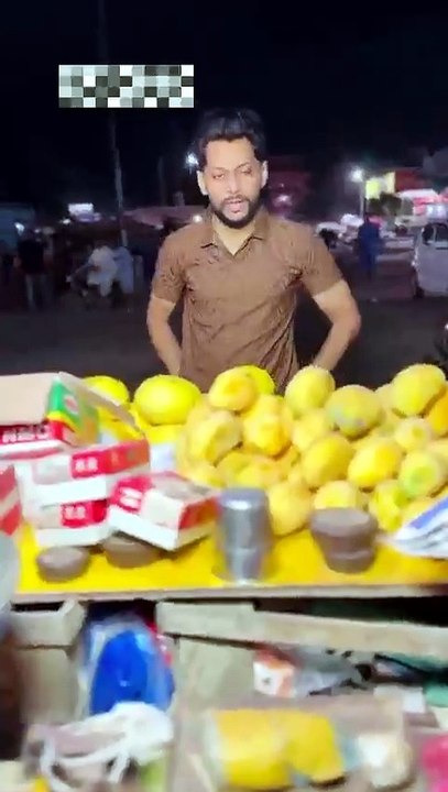 Udhaar dede dil chah raha hai amm khane ka dill chah raha salman noman #vertical#