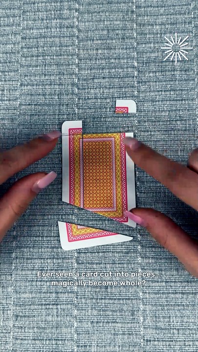 Learn this card magic hack in seconds! 🤔