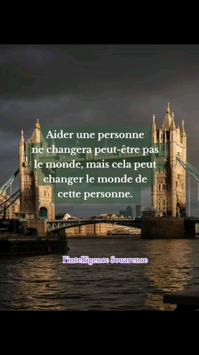 Aider une personnene changera peut-être pasle monde, mais cela peutchanger le monde decette personne.#lintelligencesouarence #reels #viralreelschallenge #shortsreels #penseepositivedujour #viralvideochallenge #citationdujour #viralchallenge #motivat