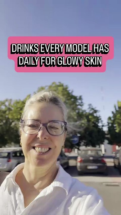 DRINKS EVERY MODEL HAS DAILY FOR GLOWY SKIN