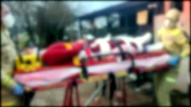 Mulher sofre queda e é socorrida pelo Siate no Santa Felicidade