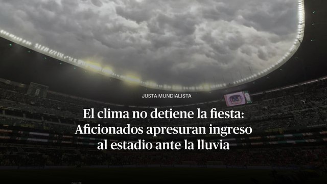 El clima no detiene la fiesta: Aficionados apresuran ingreso al estadio ante la lluvia