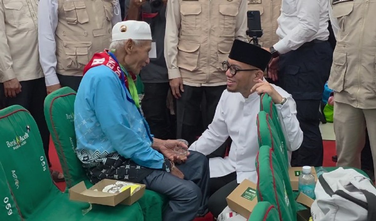Wamenhaj Sambut Kedatangan Jemaah Haji Aceh Kloter Terakhir