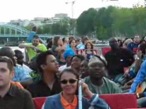Représentants solidays afrique en bateau
