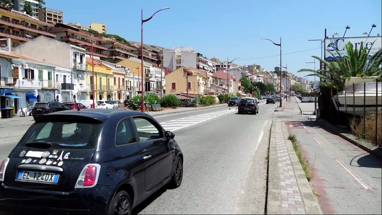 Sicurezza stradale, quei delineatori quasi spariti sulla via Consolare Pompea