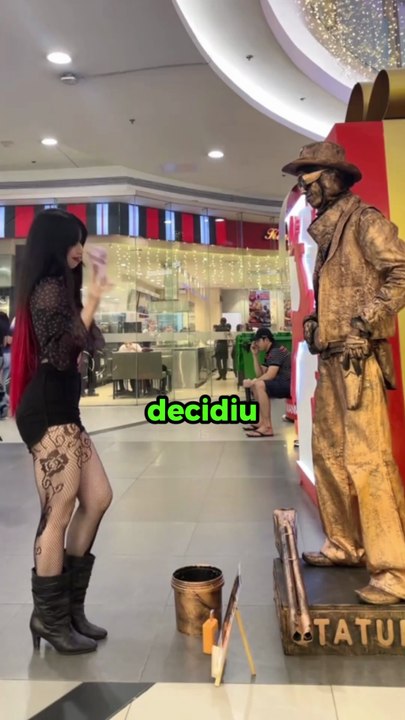 Desafiando a Estátua que dança...
