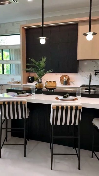 🏡 This Kitchen Redefines Modern Luxury! ✨