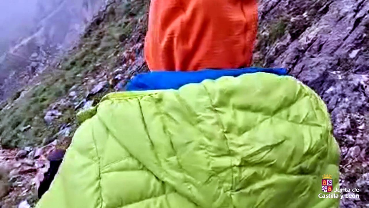 Socorrida una montañera indispuesta en Collado Jermoso cuando hacía una ruta por Picos de Europa