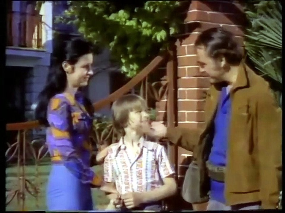 TARIK AKAN || SOLAN BİR YAPRAK GİBİ⚡ROMANTİK⭐️ KOMEDİ || AİLE ⚡ 1972 Tek Parça İzle ⭐️Full HD 1972 İzle⭐️ [Full Movie]