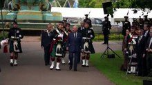 King Charles unveils statue in Edinburgh