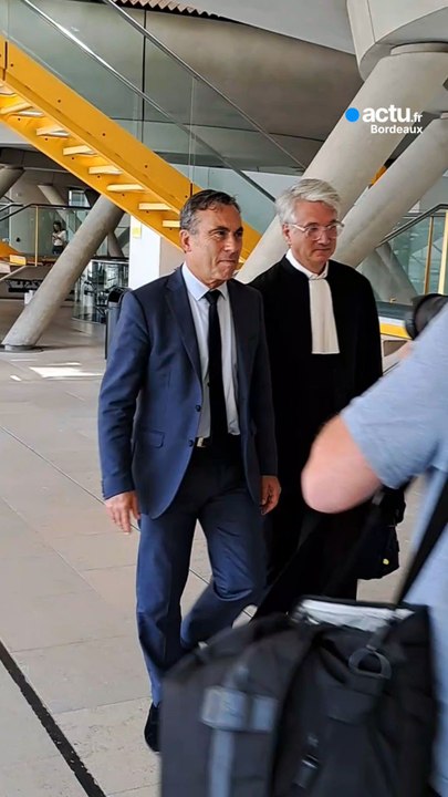 Le maire d'Arcachon jugé pour injures, menaces et violences