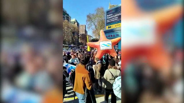 La Policía no permitió avanzar una protesta de trabajadores del Conicet