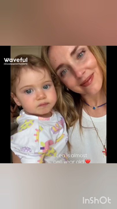 Chiara ferragni story dalla Grecia si va Roma