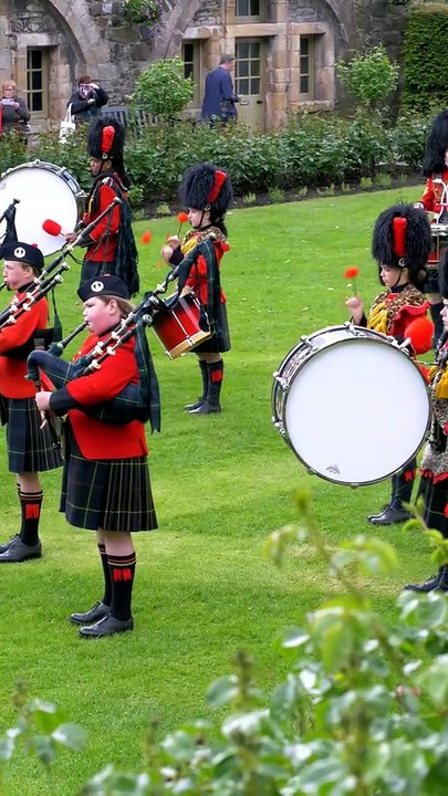 Here, the pipes and drums of Queen Victoria School took part in the Armed Forces Day celebrations. 😍