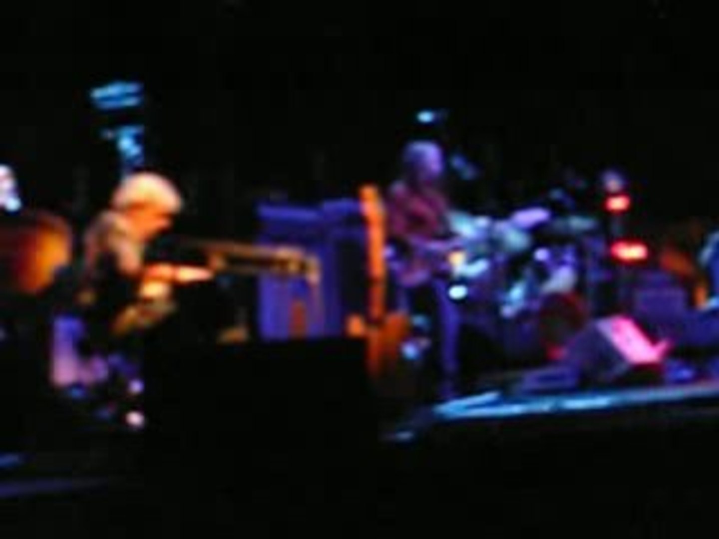 ⁣Neil Young - Lyon 2008 (1)