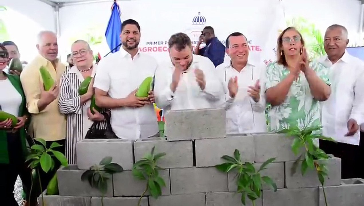 Gobierno inicia construcción del Parque Agroecológico del Aguacate en Cambita Garabitos, que será atracción agroturística