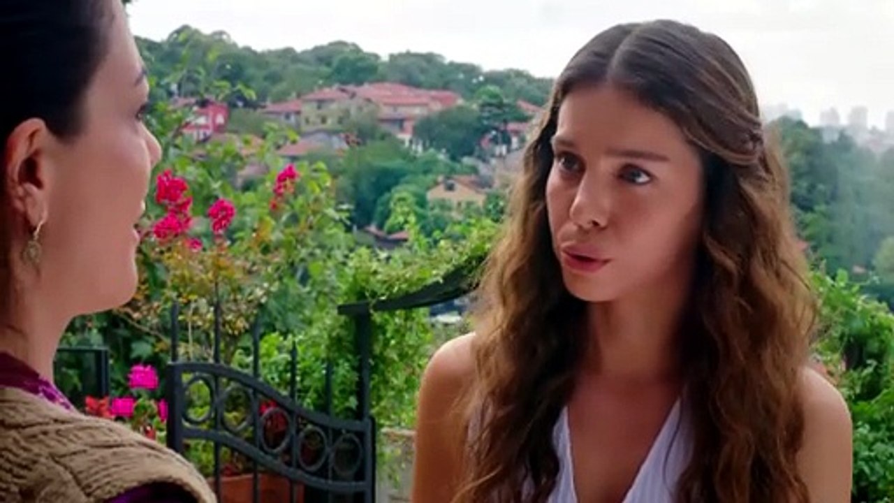 Teias do Destino (Toprak ile Fidan) Episódio 1