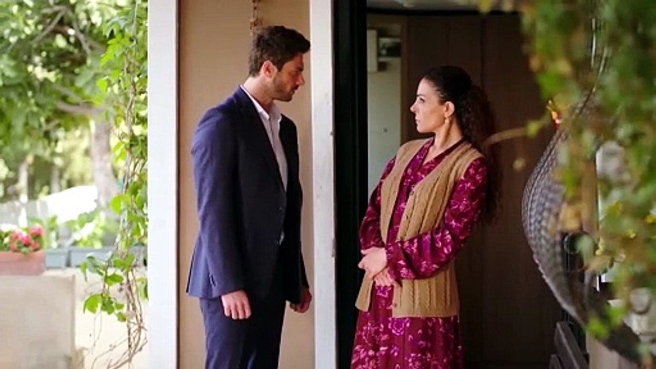 Teias do Destino (Toprak ile Fidan) Episódio 6