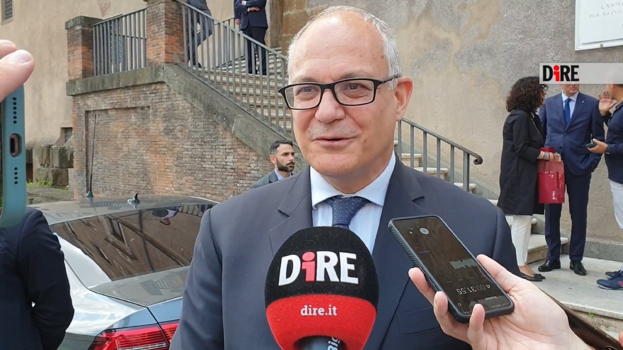 Calcio, Gualtieri premia la Roma Femminile campione d'Italia: "Una squadra straordinaria"