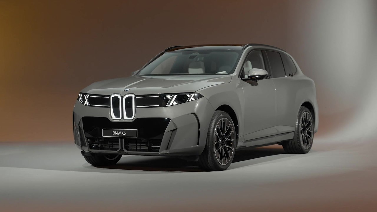 The new BMW iX5 60 xDrive Design Preview in Grey Pine metallic
