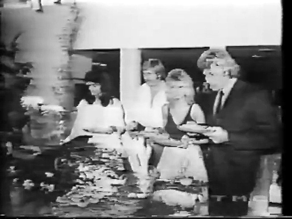 1988 - Johnny Hallyday dans Pierre Billon raconte sur TMC (Télé Monte-Carlo) (29 Février)