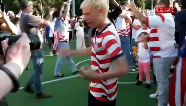 Mondiali 2026, Usa agli ottavi e i tifosi festeggiano: c'? chi alza gi? la coppa