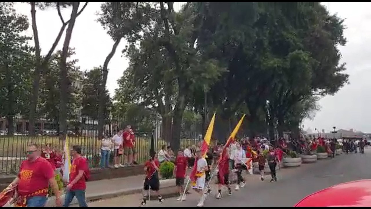 Roma fa festa per la vittoria della Conference League (3)