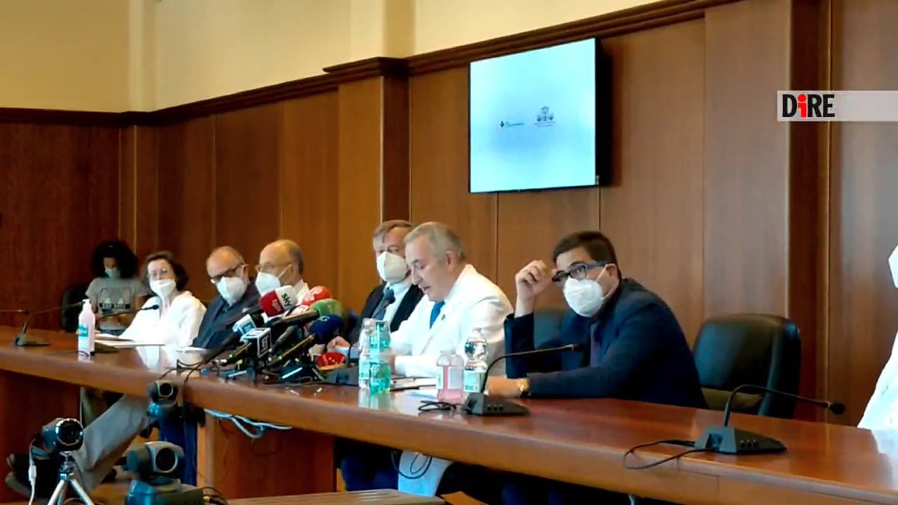 Vaia (Spallanzani): "Due su tre persone di ritorno dalle Canarie"